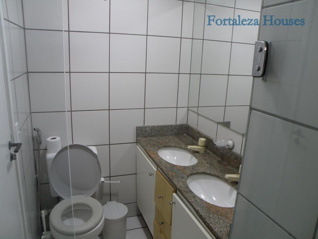 Porto De Iracema - *